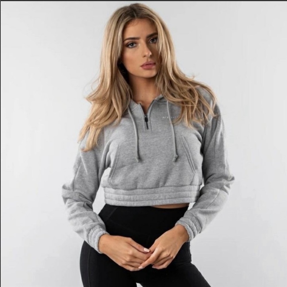 Alphalete crop hoodie